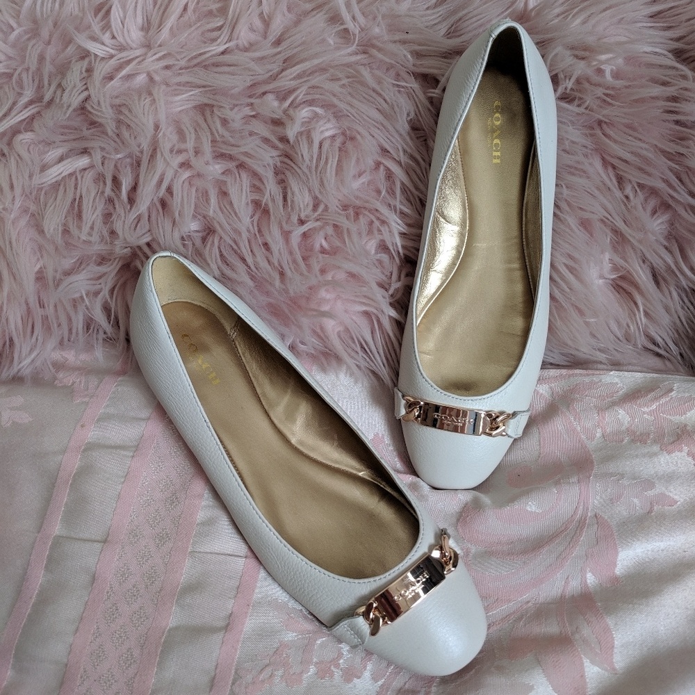 🇺🇸White Coach flats with logo.Authentic pristine